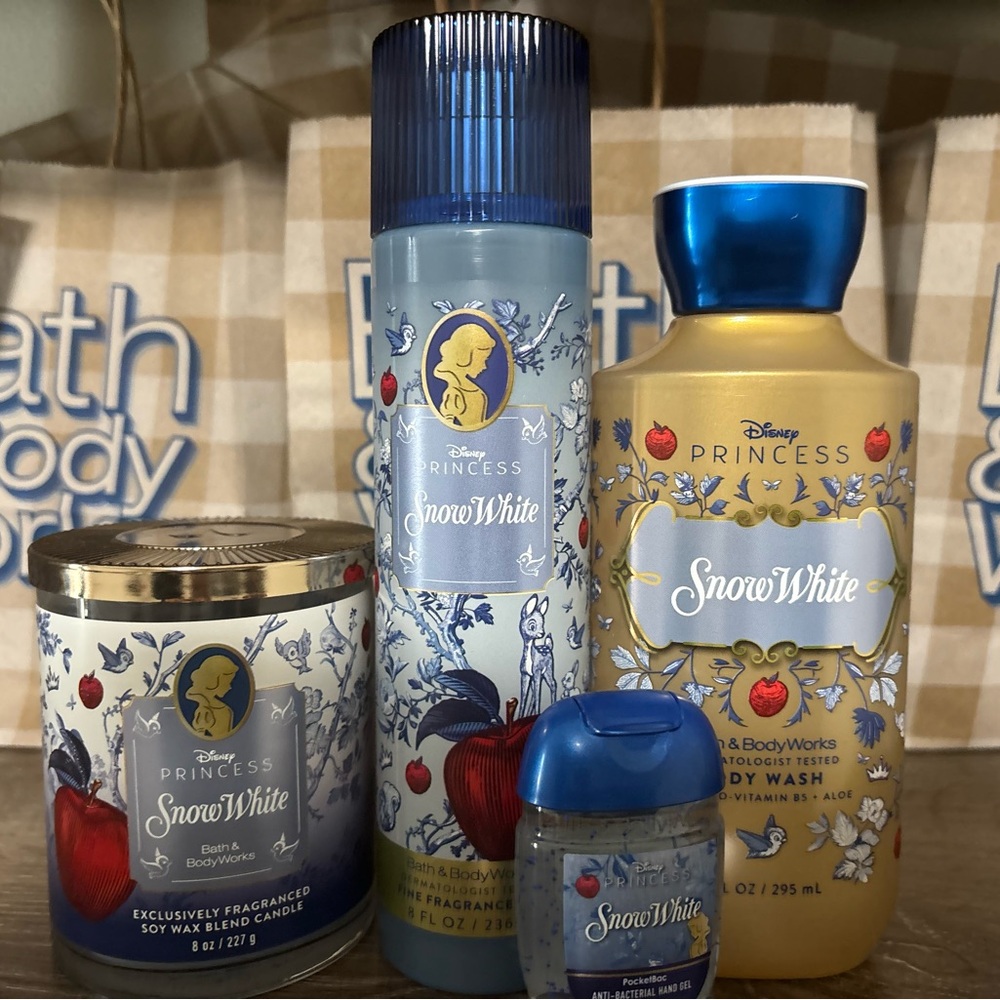 Bath & Body Works Snow White Bath & Body Set - Blue, Gold, White
